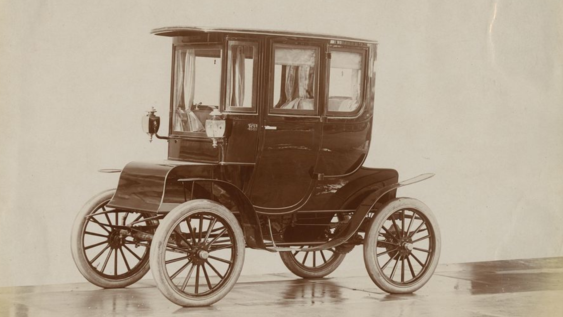 Carruaje el&eacute;ctrico de principios del 1900.