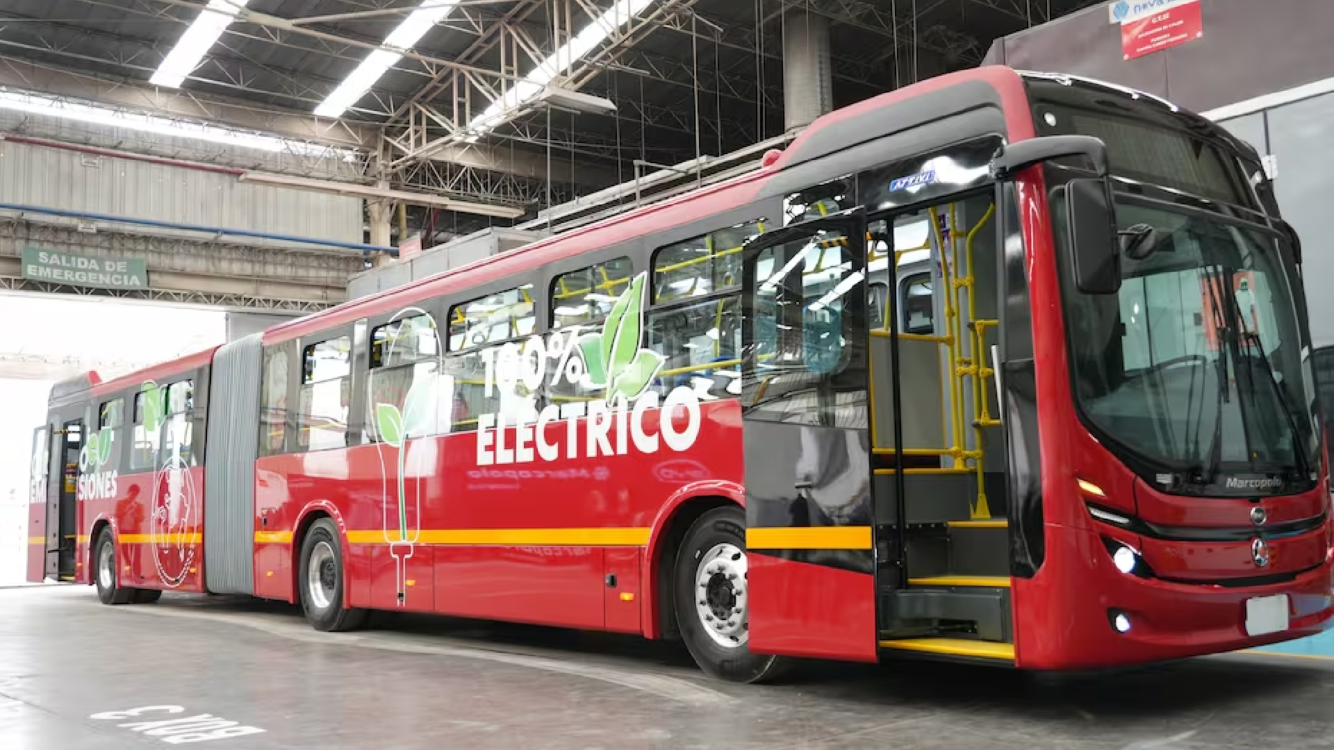 Bus el&eacute;ctrico de TransMilenio.